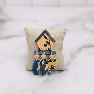 Vintage Ceramic birdhouse bird garden brooch